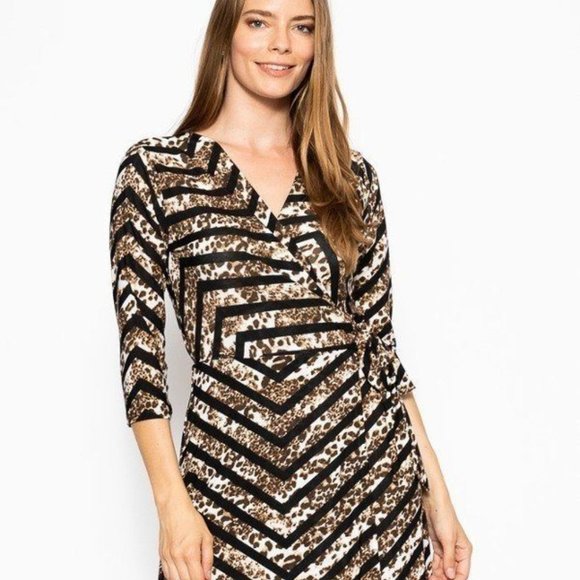 Animal and geometric print plus size a-line dress - Picture 3 of 4